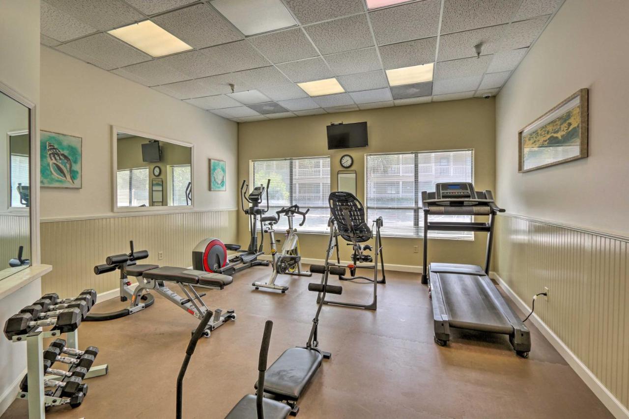Colorful Hilton Head Condo With Beach And Pool Access! ヒルトンヘッドアイランド エクステリア 写真